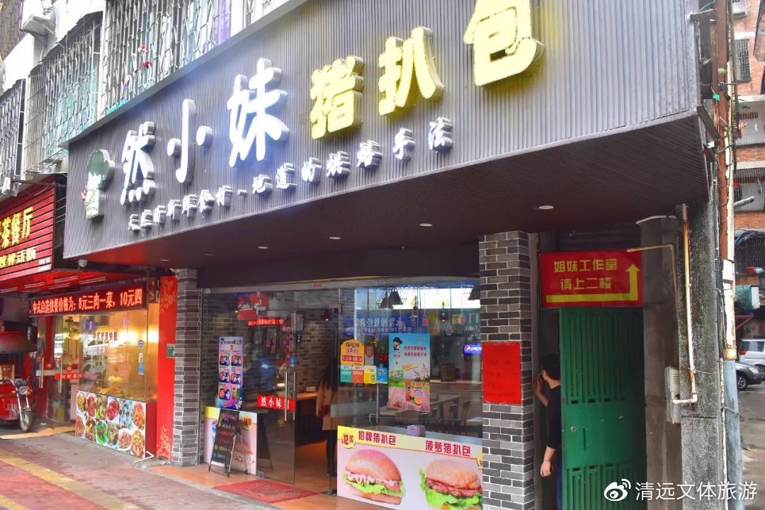 在学校旁边适合什么样的小吃店,在学校开什么小吃馆