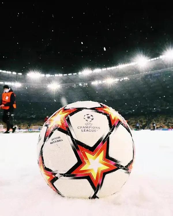 大巴黎vs拜仁雪战,雪战拜仁慕尼黑