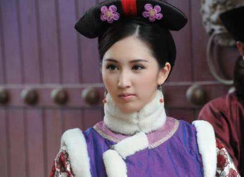 何傲儿黎姿对比照,翻版黎姿何傲儿