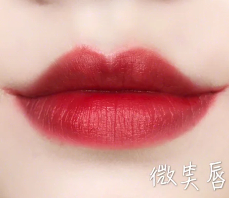 当下最火的口红画法时尚减龄,平唇口红的正确画法