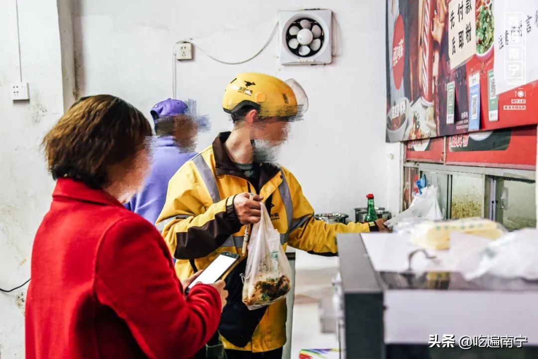 这碗桂林米粉不对劲，南宁人吃没毛病，桂林人看了一直骂