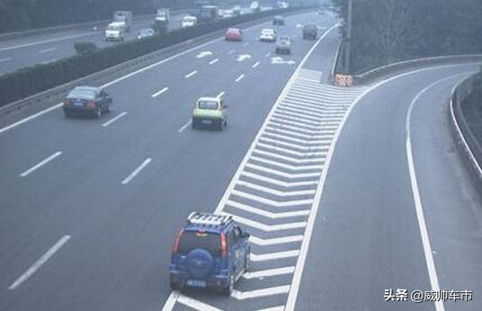 高速公路上的路标及图解,高速公路指路标志数字