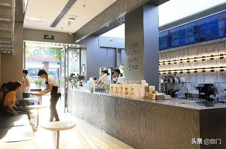 新式茶饮加速布局新零售,新式茶饮市场高速增长赛道