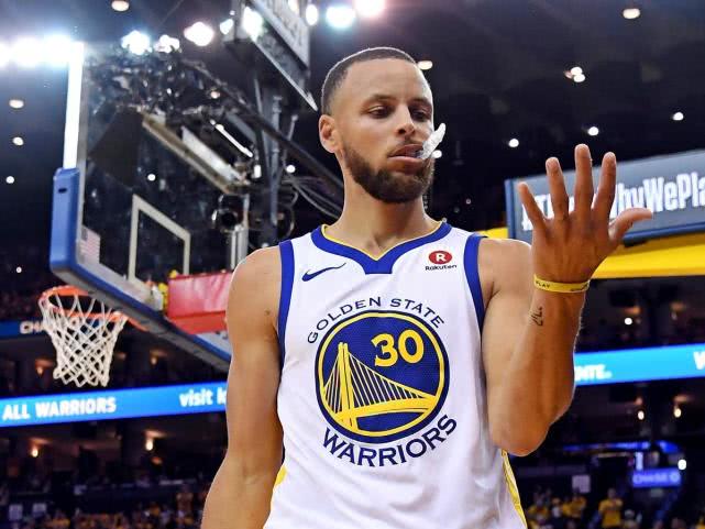 赛季over8大3千万先生叫苦？库里“4千万先生”比詹皇还赔钱