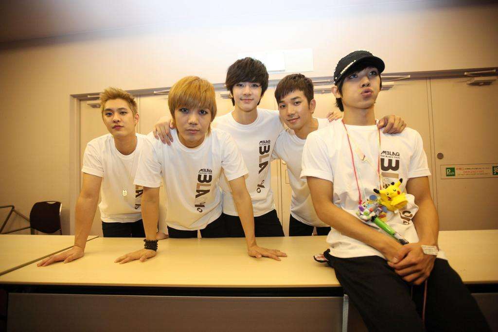 公司涉嫌诈骗员工业绩2万怎么判,月薪2万高管被骗