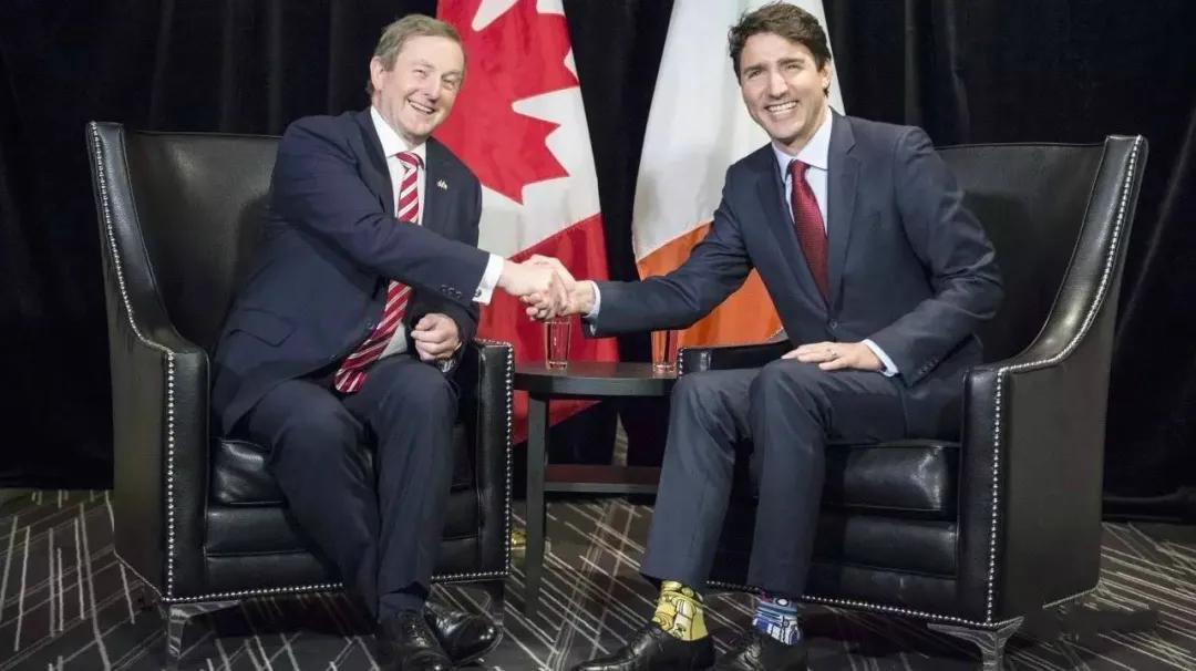 男人骚不骚，看袜子就知道