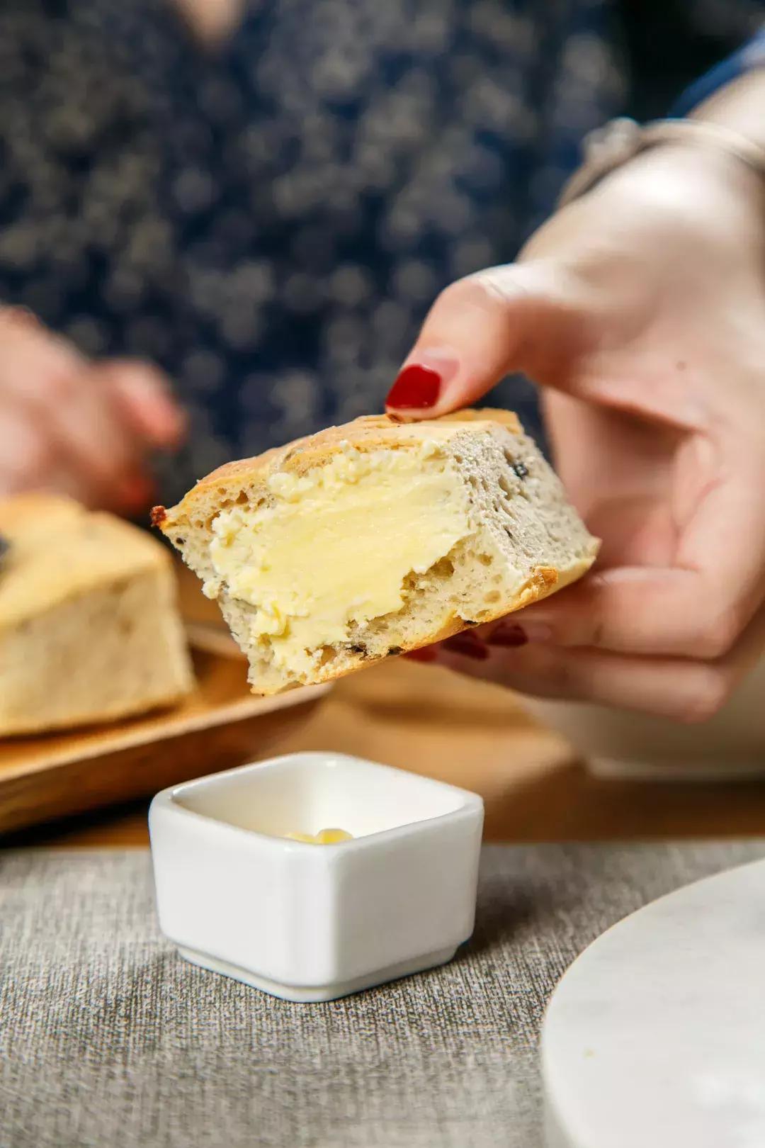 万元抽奖！送戴森卷发棒+TF口红！这家花园西餐厅让我开始嫌弃男友！
