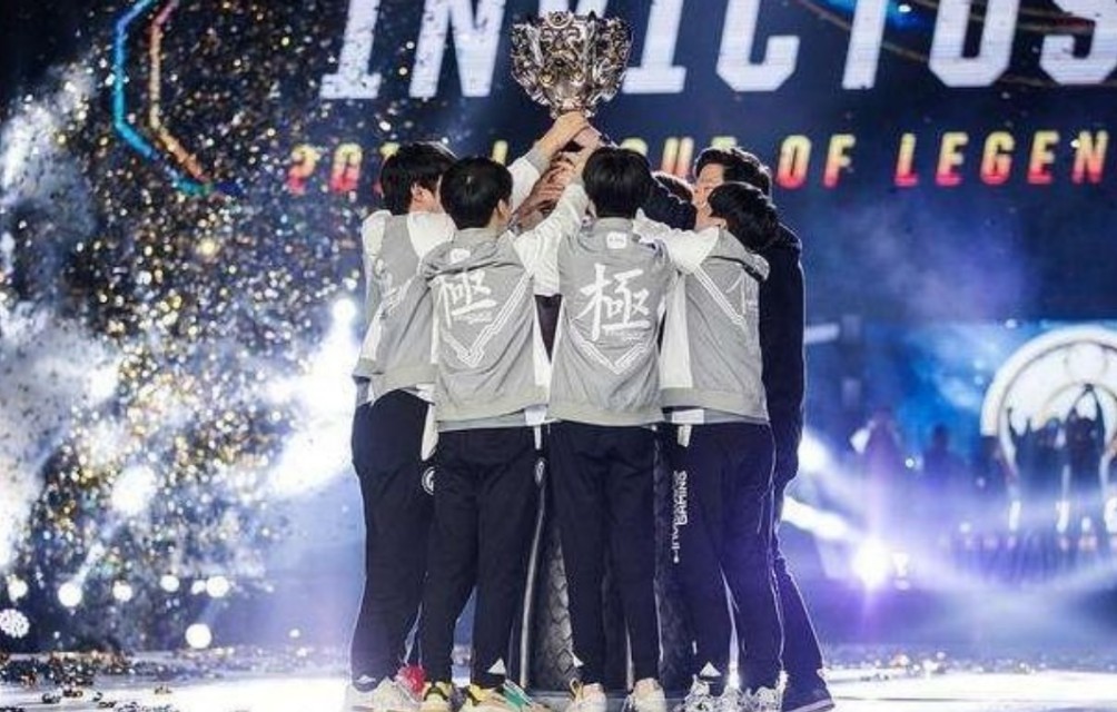 V5战队13连跪，创造联盟历史，LPL为何取消升降级？