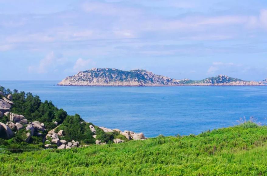 比普吉岛少的岛,比巴厘岛好玩的岛