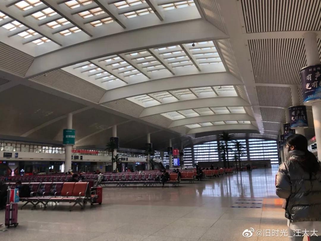 疫情下的唐山夜晚,唐山疫情最严重的地区