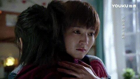 周冬雨在细水长流中不断塑造自我,周冬雨从霸气的掌门人到少年的你