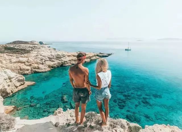 一张照片卖6500万美金,一张照片卖九千美元