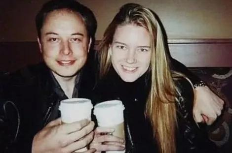 特斯拉创始人马斯克家庭,特斯拉老板马斯克的祖辈是哪里人