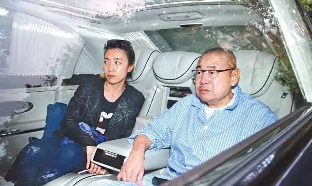 甘比和吕丽君性格,甘比吕丽君谁漂亮