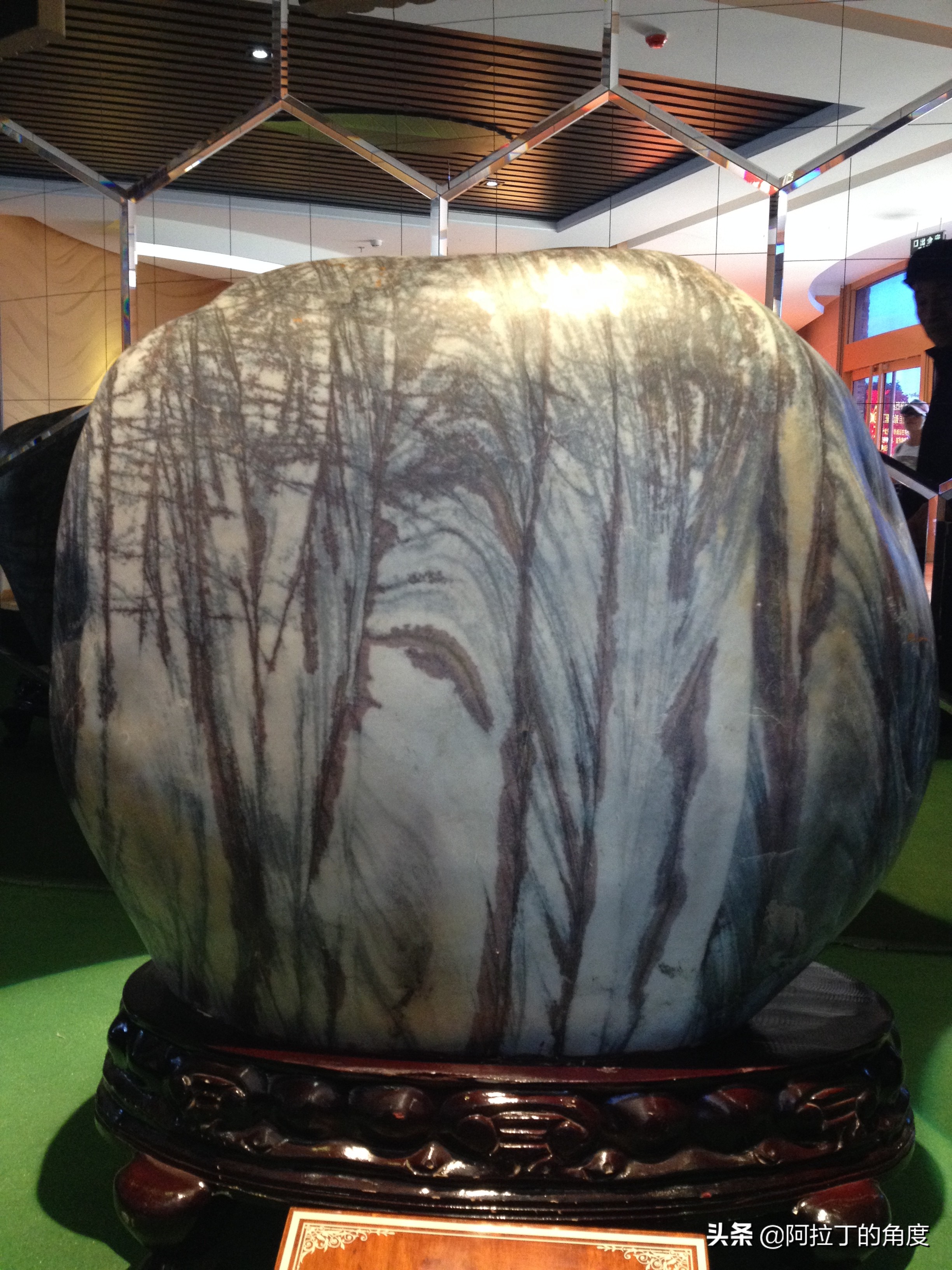 祁连山彩玉是玉吗,祁连山大峡谷彩玉