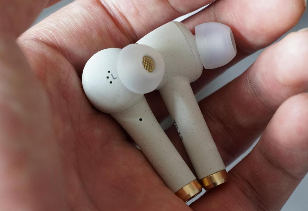 良心国货无线耳机,外观硬朗的无线耳机