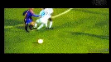 足球场上精彩过人瞬间,足球精彩进球瞬间