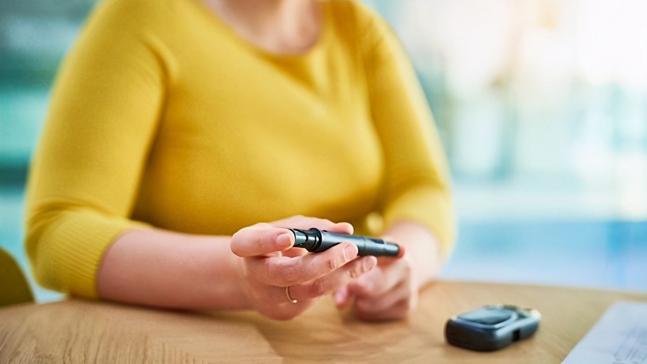 切掉一部分胃可以减肥吗,切掉半个胃能减多少斤