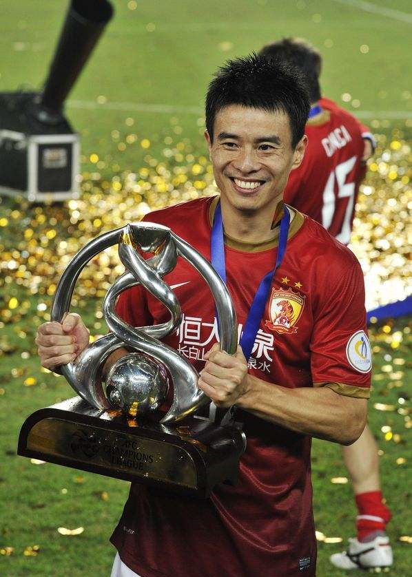 恒大后卫张琳芃,恒大后卫邹正防守视频