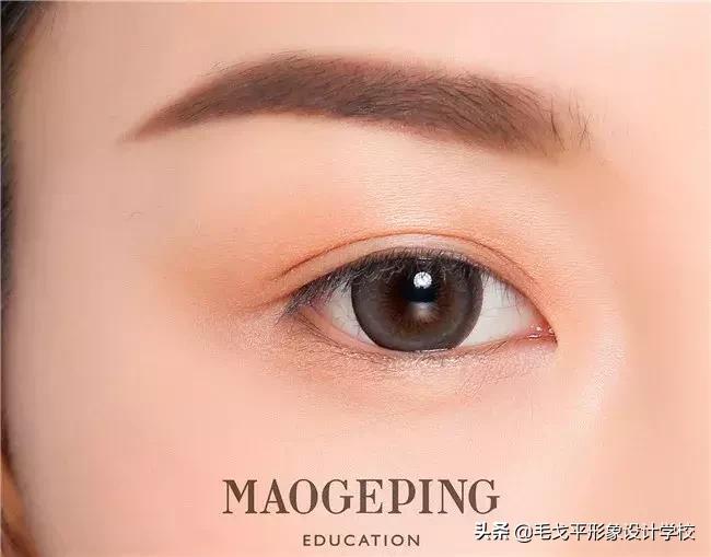 让眼睛有神发亮要补充什么维生素,让眼睛明亮有神的方法