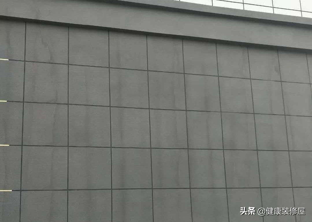 真石漆脏了怎么修复施工,真石漆脏了怎么办