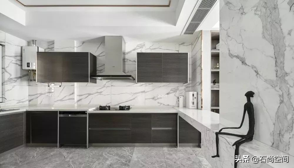 1千多万的鱼肚白装成这个鬼样,竟是甲方的要求...