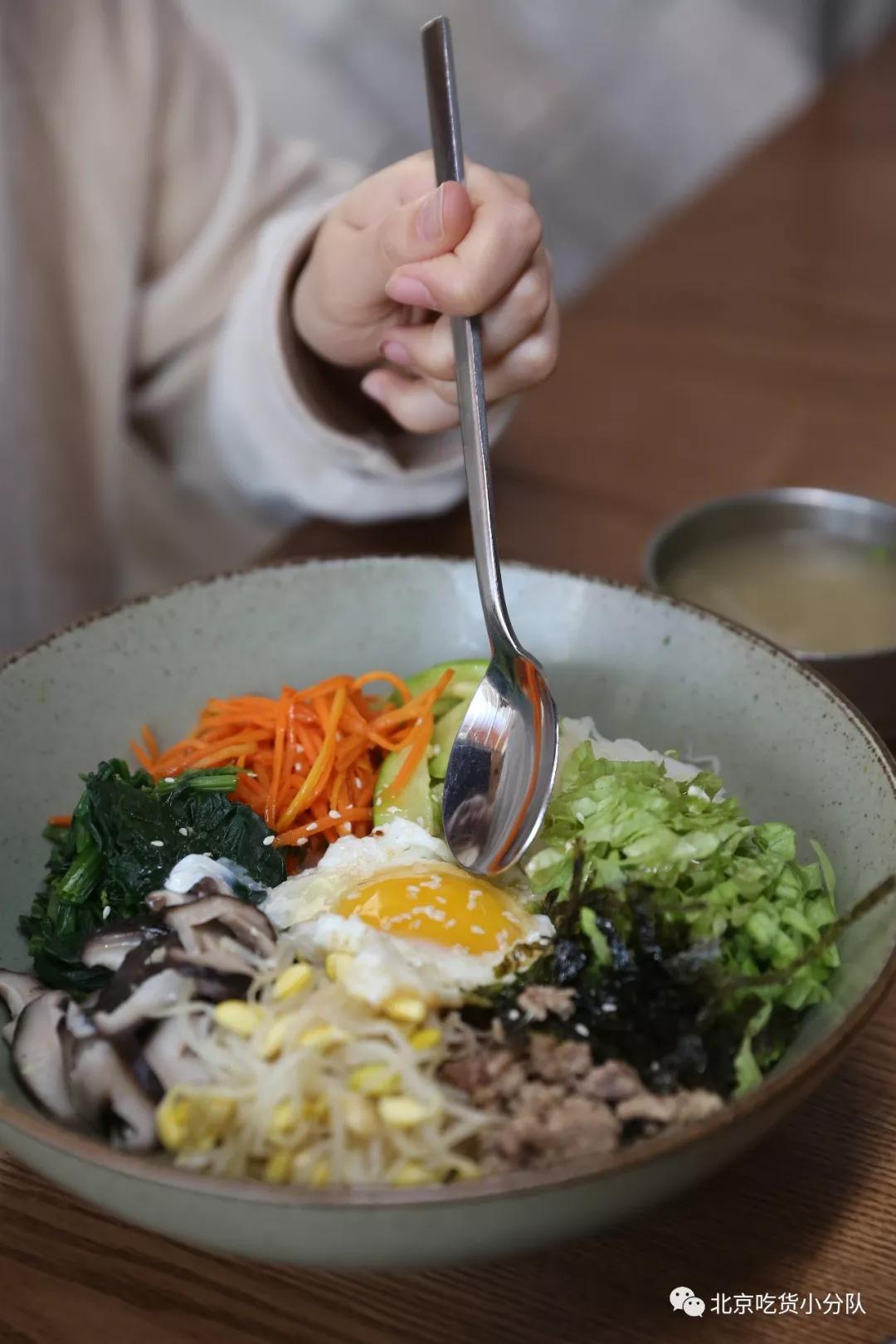 南京超火韩餐,三里屯上菜韩餐