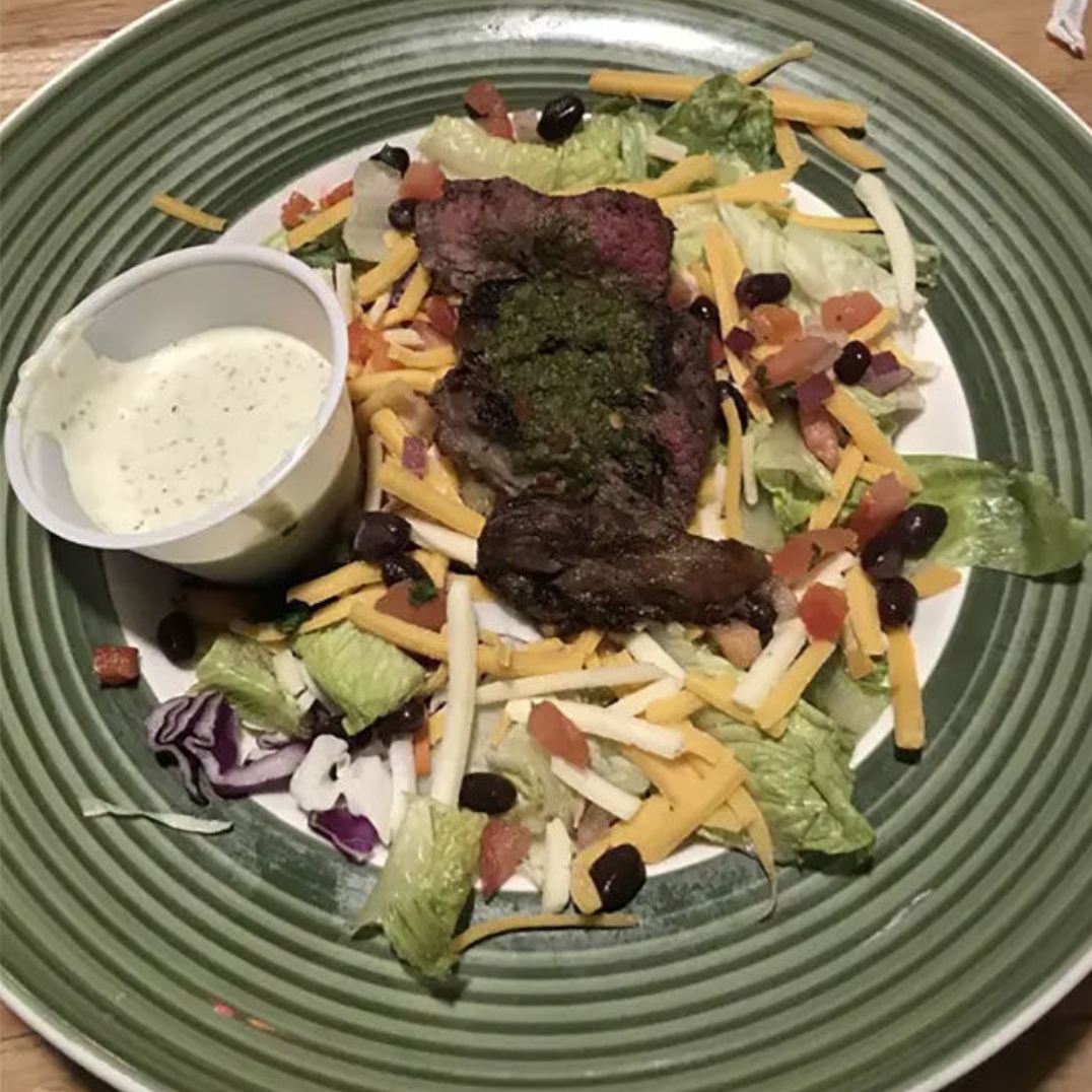 18张笑到头掉的“广告不实照”，我说，那个饼是忘记放馅了吗？