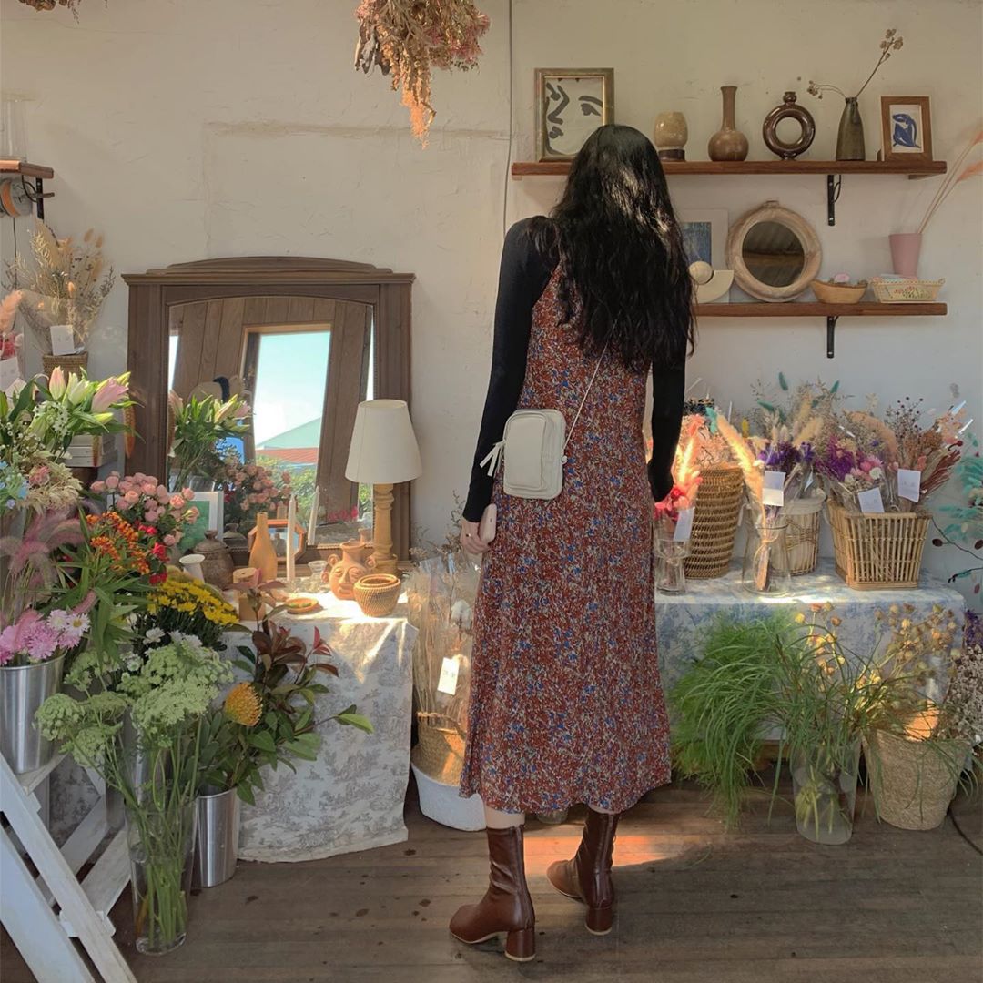 新款韩系碎花裙怎么搭配,欧韩裙搭配技巧