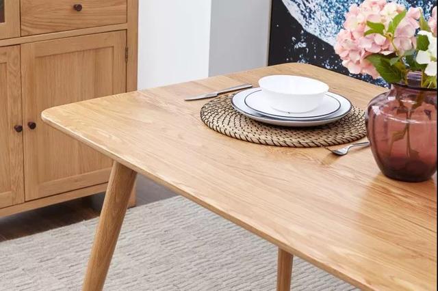 如何选择一个让人满意的餐桌,如何选一款实用好看的餐桌