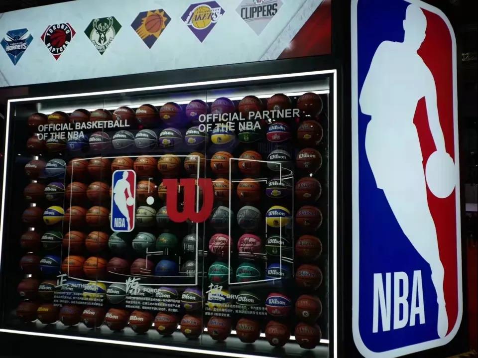 杨晨履历,杨晨与范志毅