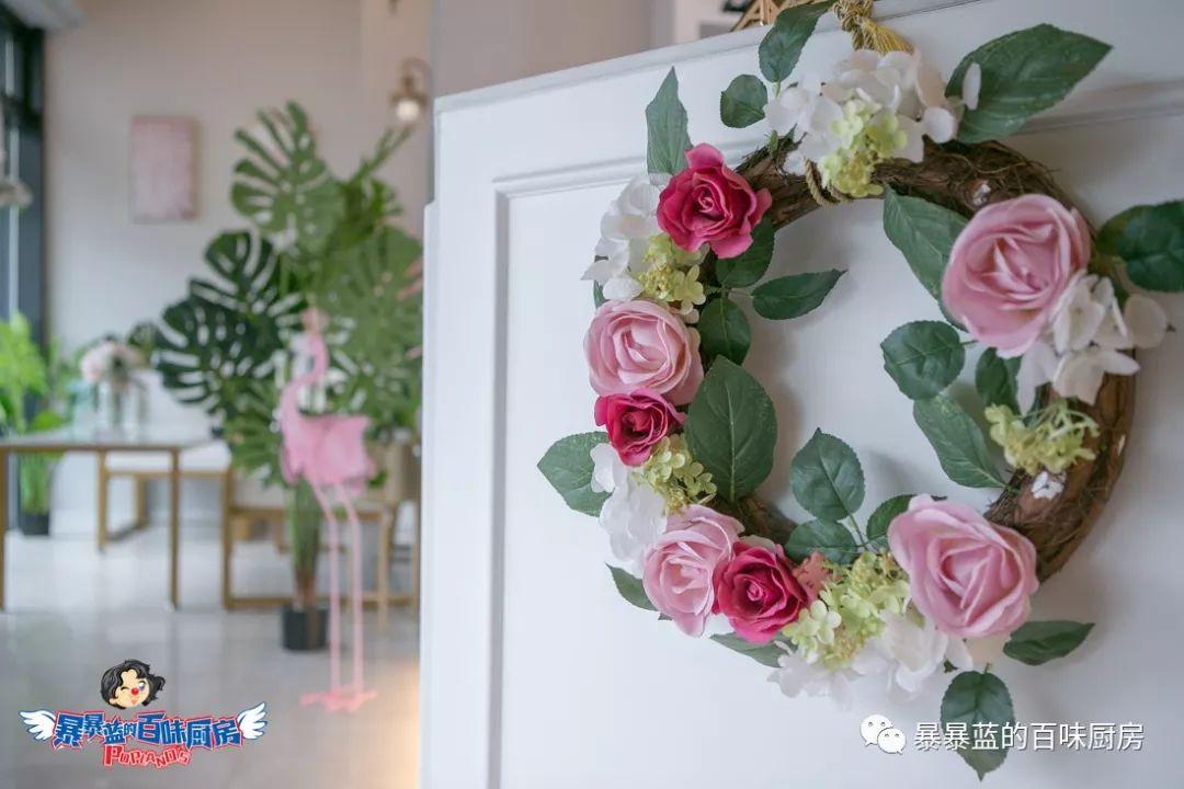 1500个忠粉入坑4年，终于等到实体店！每款蛋糕都让人忘记卡路里