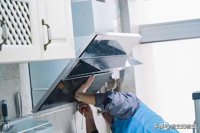 美的油烟机官方专业清洗,美的专业油烟机清洗全过程