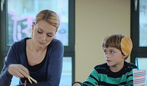 大鹏背后的人是谁,大鹏当年为啥能请这么多明星