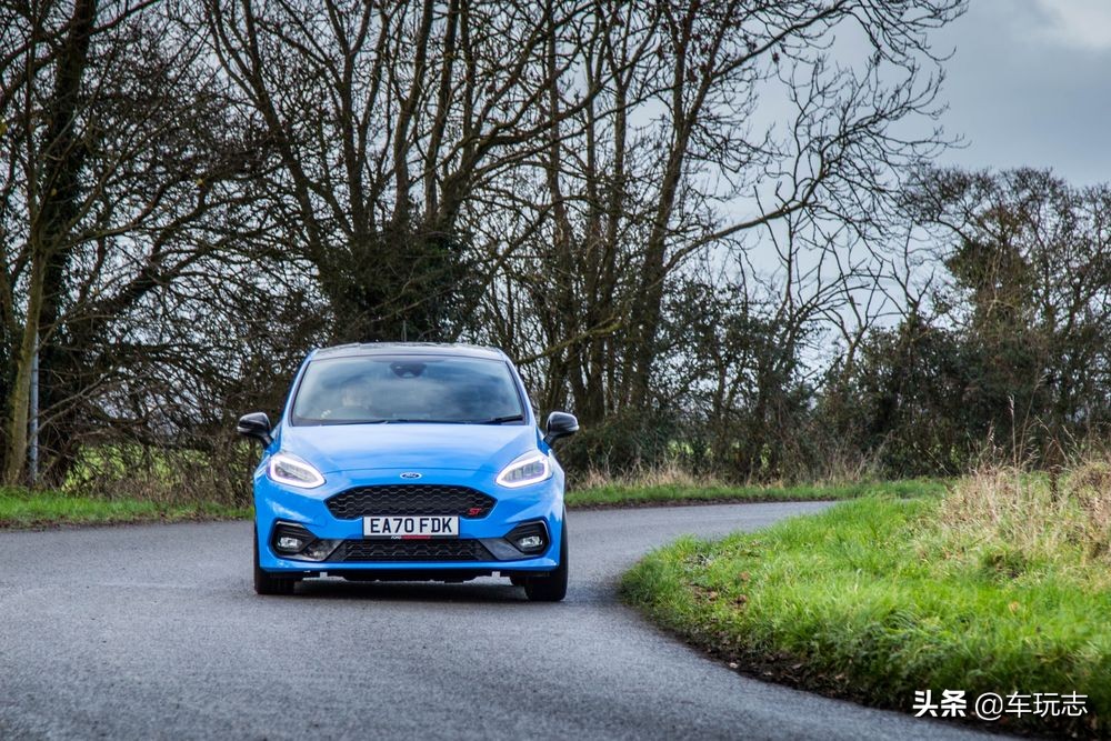 性能小钢炮福特嘉年华st欧洲上市,福特嘉年华14款1.0t三缸测评