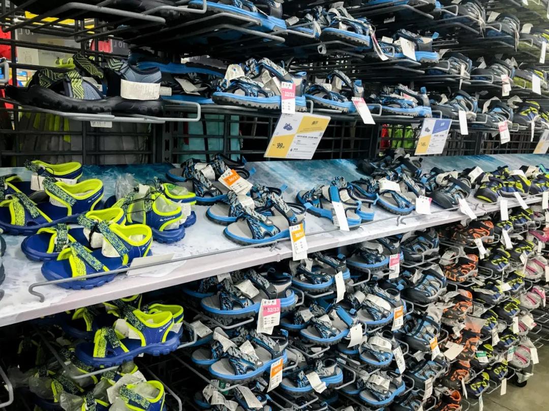 儿童穿哪种凉鞋比较好测评,关爱宝宝从脚开始