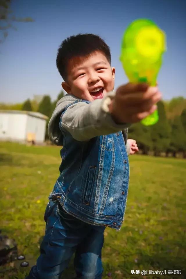 开儿童摄影工作室赚钱吗,开儿童摄影店靠谱吗