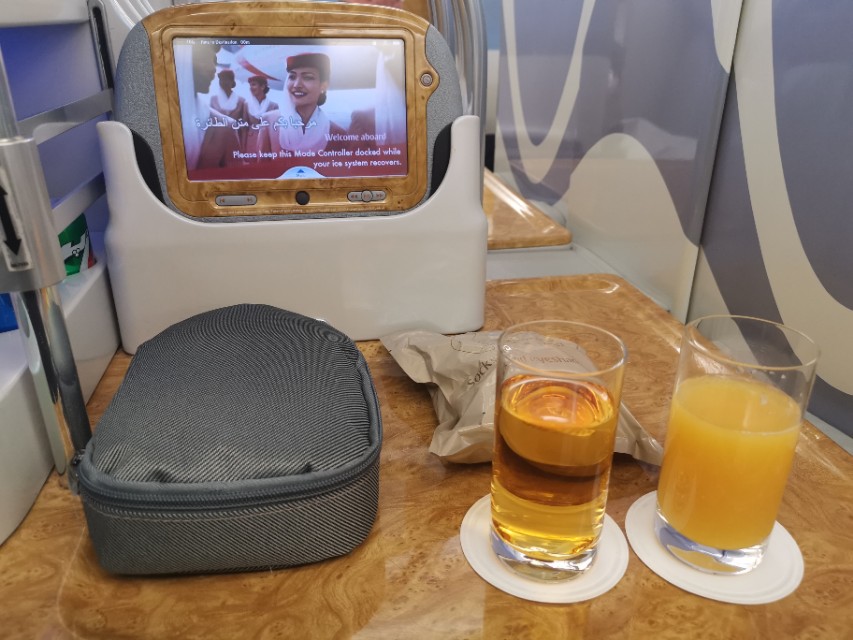 阿联酋航空a380头等舱迪拜休息室,迪拜到广州阿联酋航空a380头等舱