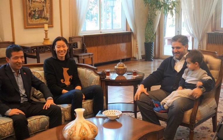 朱婷到总领事家庆祝春节,土耳其大使对朱婷评价