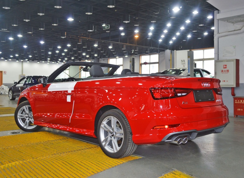 奥迪a3和宝马3系哪个更具有性价比,奥迪a3敞篷2023款落地价