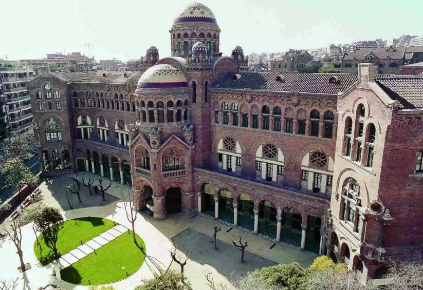 设计大师安东尼奥高迪,西班牙设计大师高迪