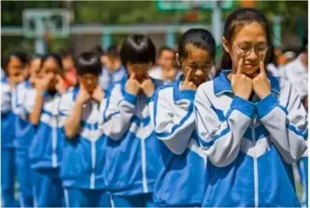 一个专挣小学生钱的项目,专门赚中专学生的钱项目