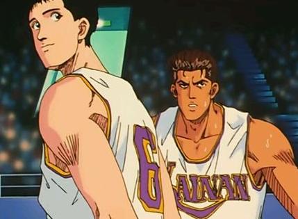 灌篮高手安西夹防阿牧的战术有风险，但也抓住了海南的一些弱点