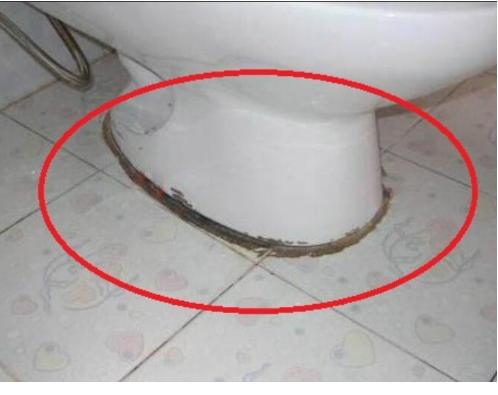 洗碗台有缝隙,发黑又发霉?装修师傅教你一招,5秒消灭霉菌污垢