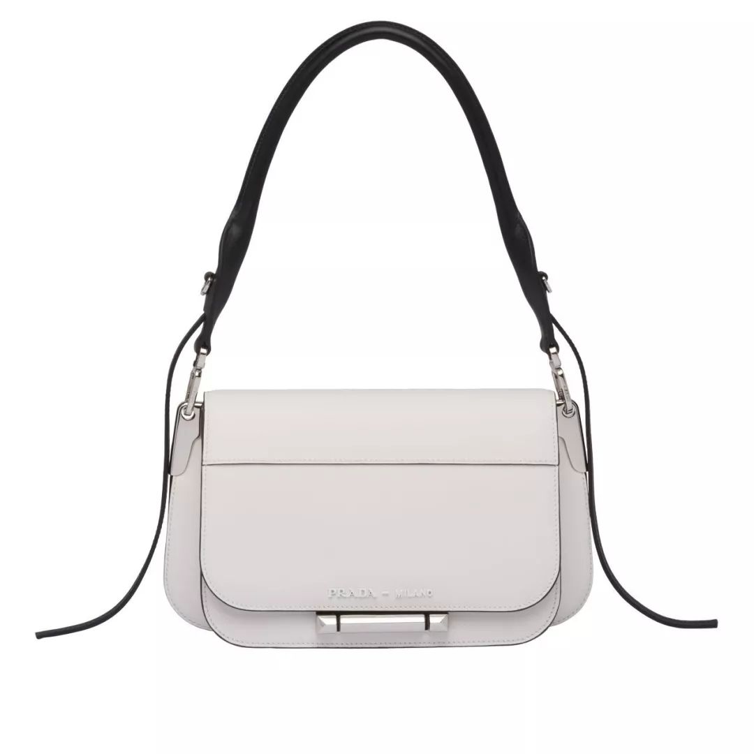 刘雯樱花紫色,刘雯拍过啥片