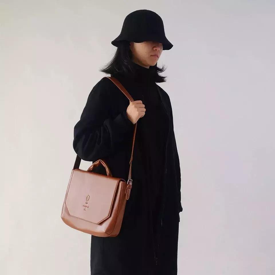 小ck包包推荐小众高级感,跟小ck一个档次的包包品牌