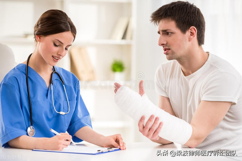 医疗纠纷：出现胸闷气喘未及时予心电图检查，导致患者因心梗死亡