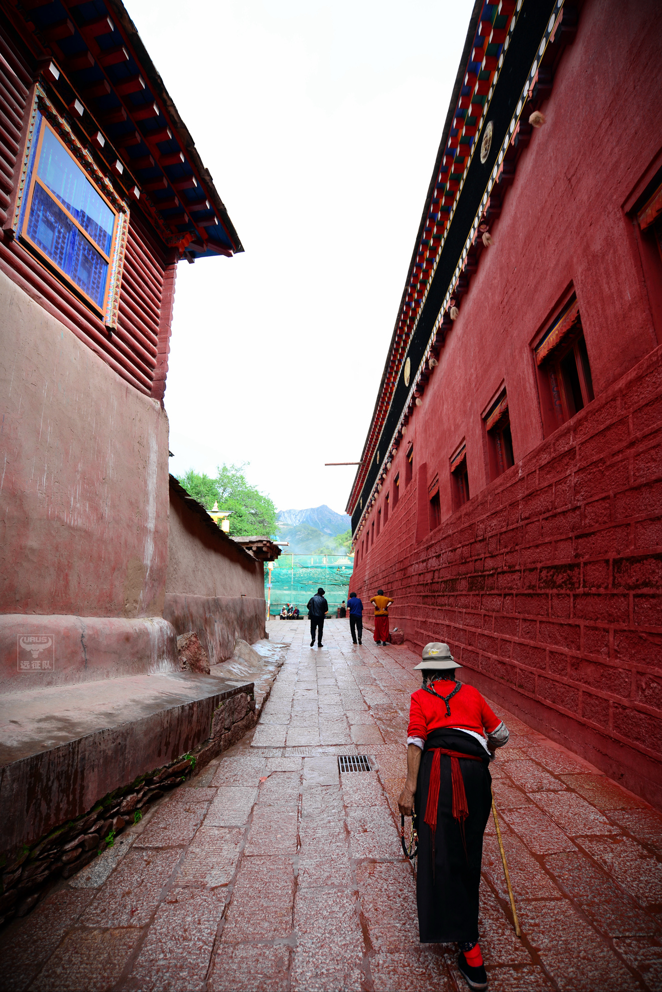 德格印经院经书哪个比较好,甘孜县到德格印经院有多远