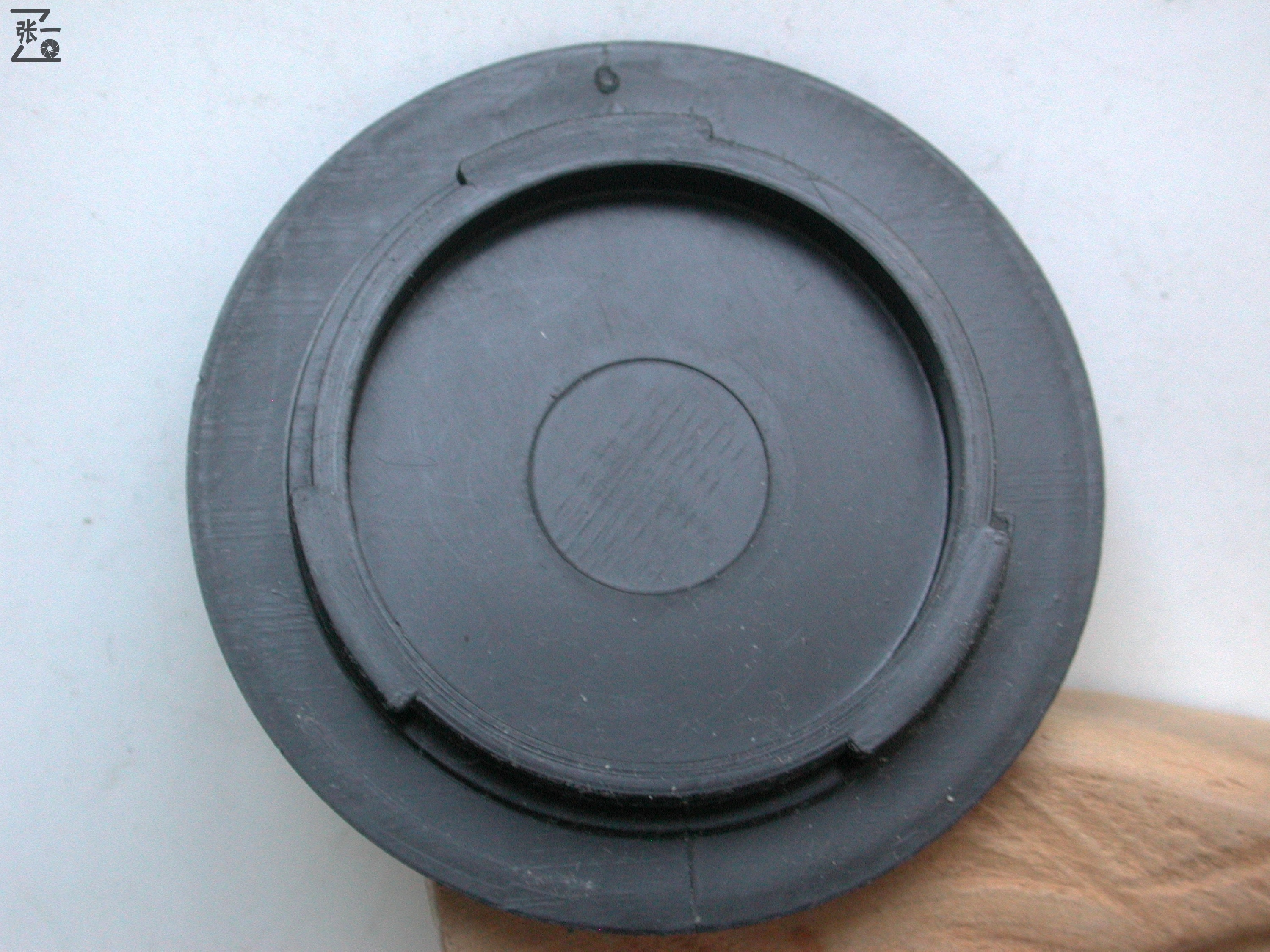 中国重庆生产的明佳MingcaMCK1000单反照相机