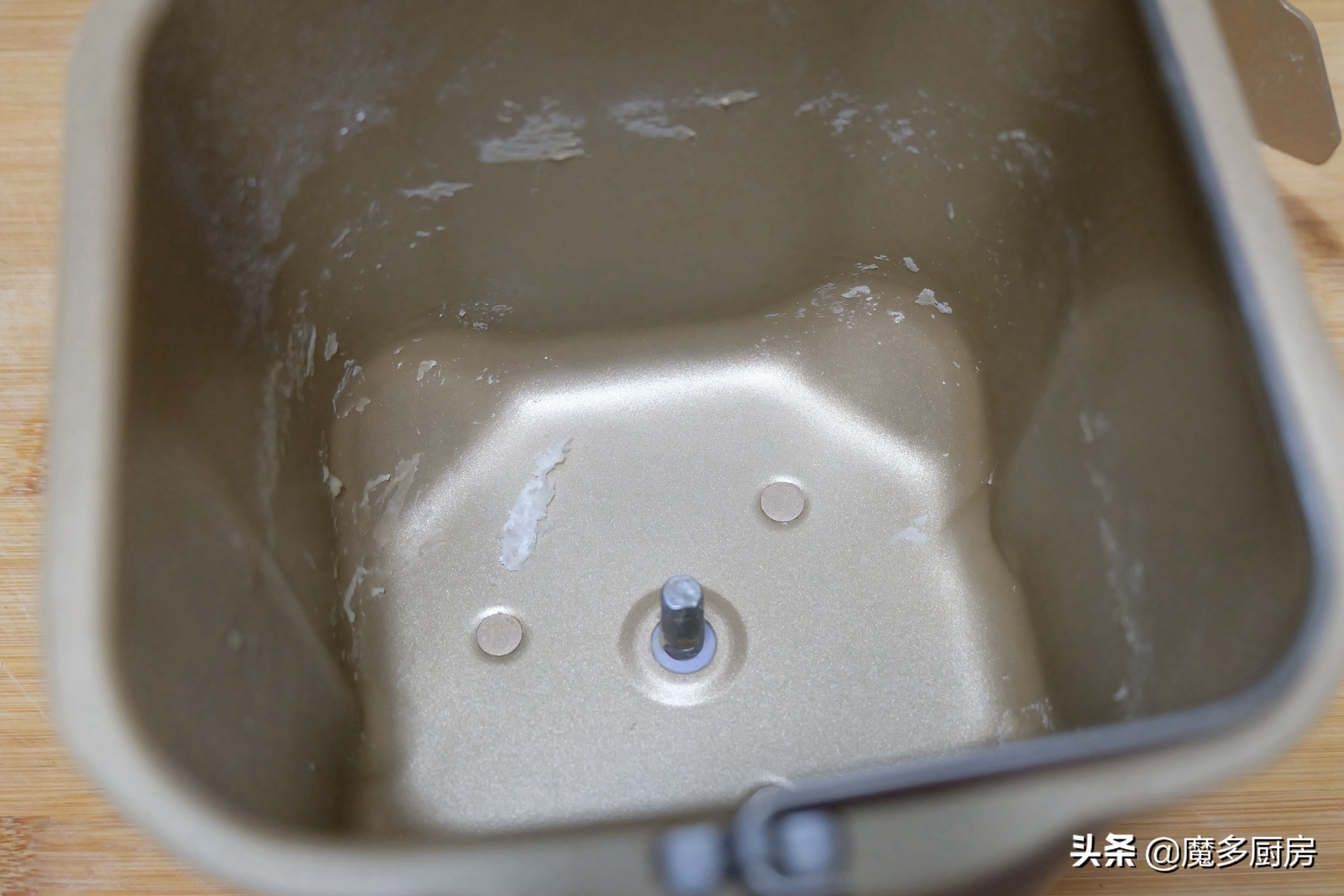 做面包只要一台面包机,多图详解面包制作,低糖无油配方真不错